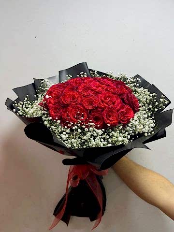 30 ad kırmızı gülden buket
