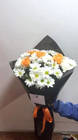 güllü & papatyalı buket