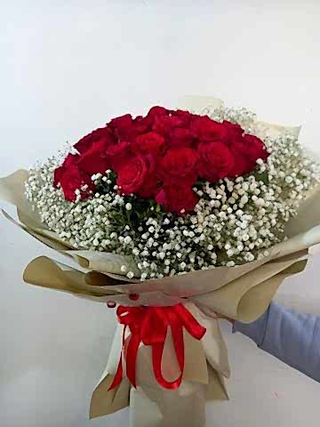 30 ad kırmızı gülden buket