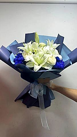 Lilyumlu- Güllü Buket