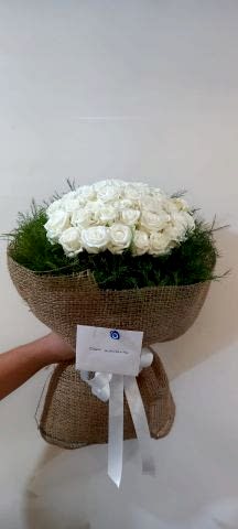 beyaz gül buketi