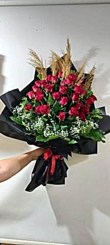 35 kırmızı gül buketi