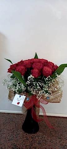 21kırmızı gül aranjmanı