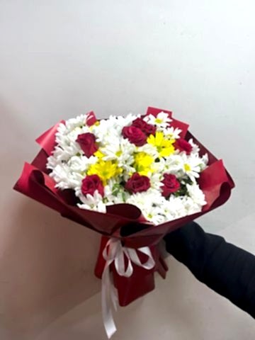 papatyalı güllü buket