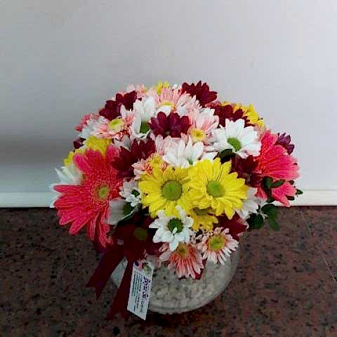 mevsim çiçeklerinden arajman