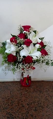 gül lilyum aranjmanı