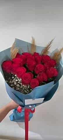 21kırmızı gül buketi